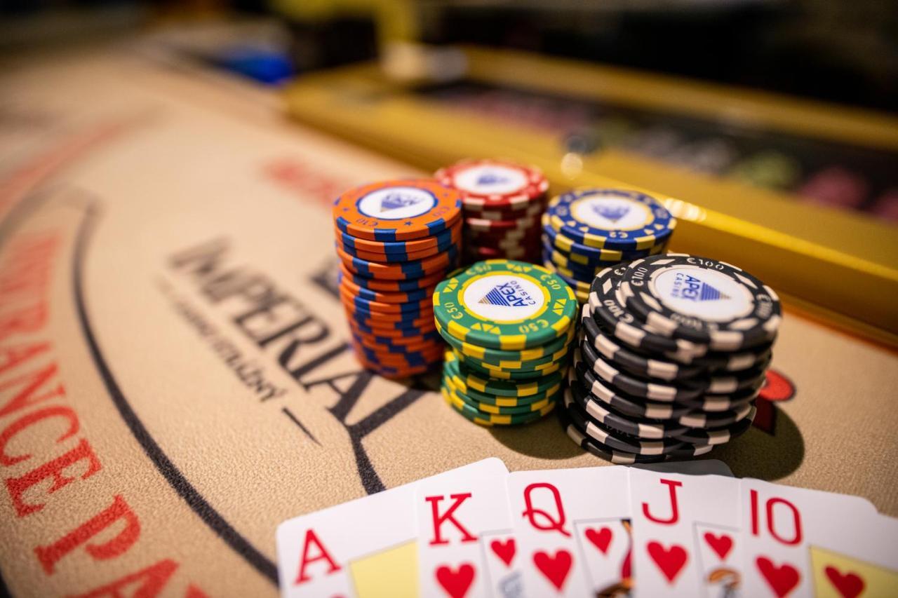 Imperial Casino Strazny Hotel ภายนอก รูปภาพ