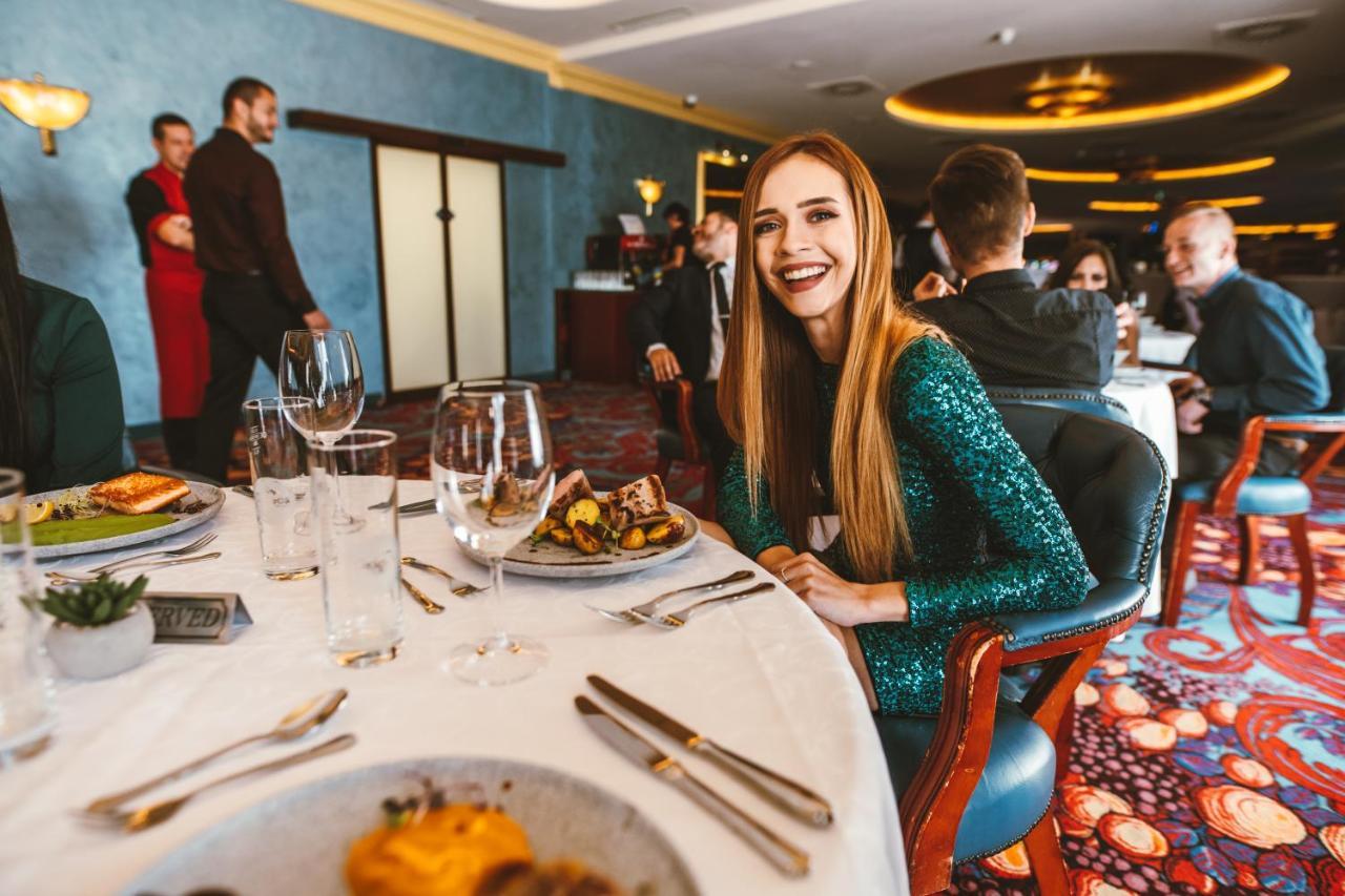 Imperial Casino Strazny Hotel ภายนอก รูปภาพ
