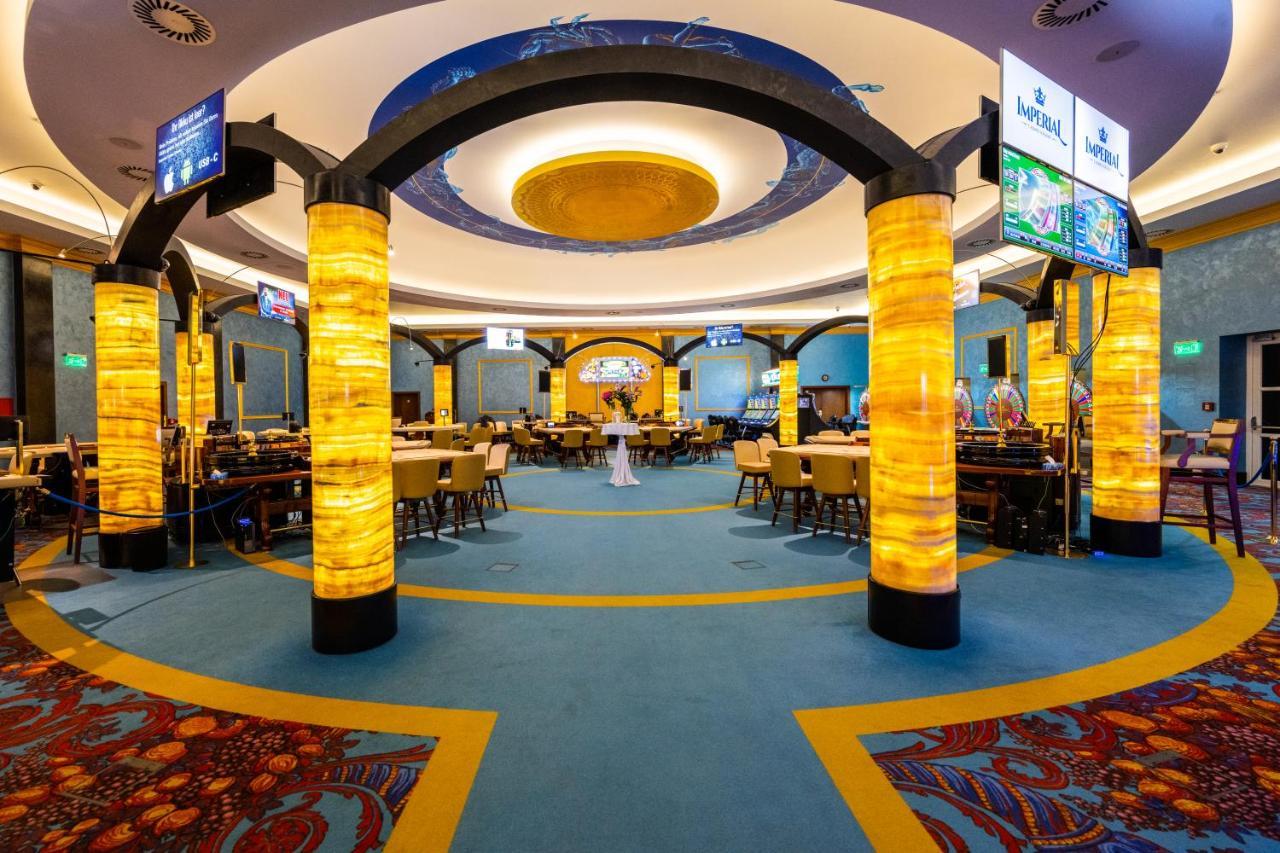 Imperial Casino Strazny Hotel ภายนอก รูปภาพ