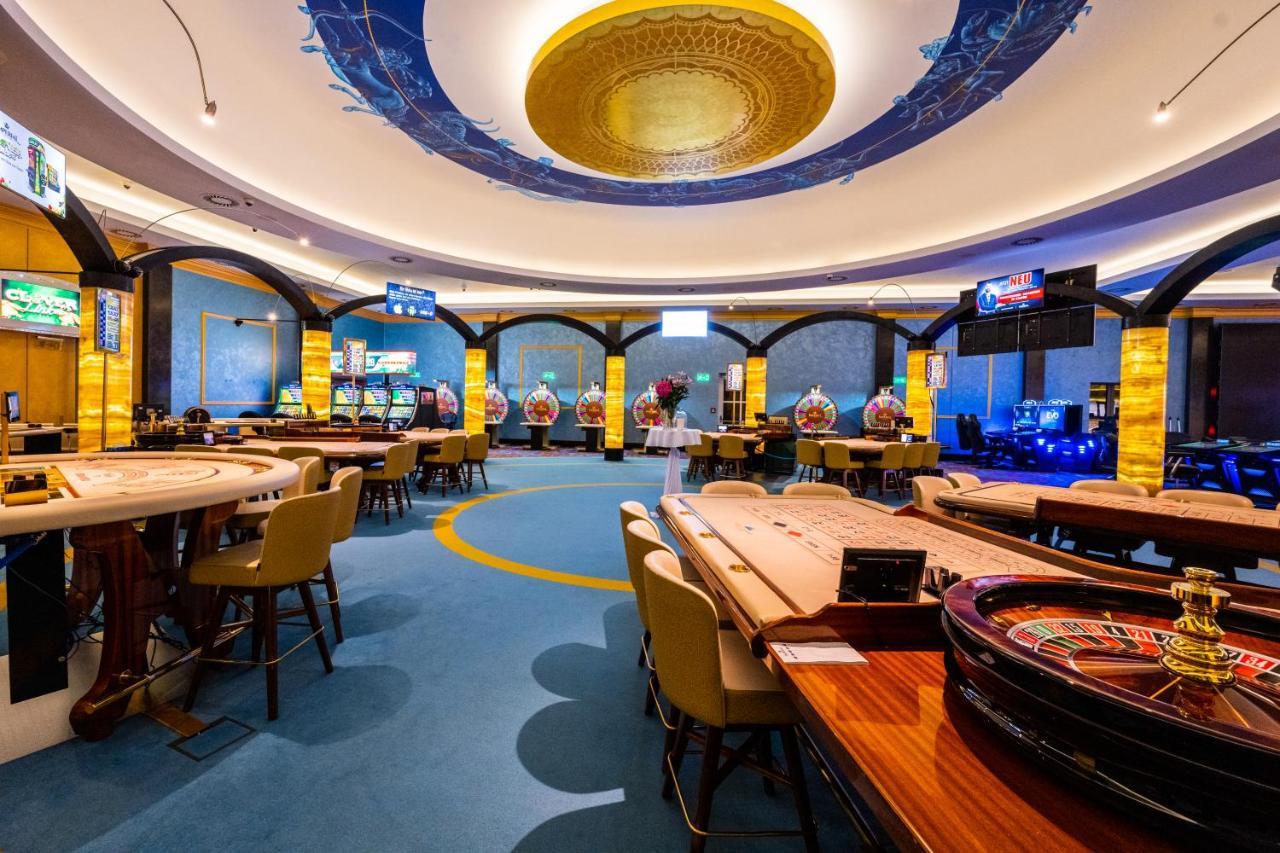 Imperial Casino Strazny Hotel ภายนอก รูปภาพ